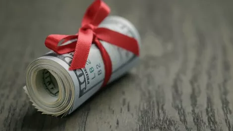 Money bow