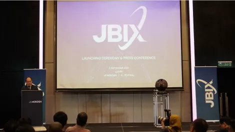 Weng yew wong chief peering officer of jbix and the managing director of extreme broadband sdn bhd