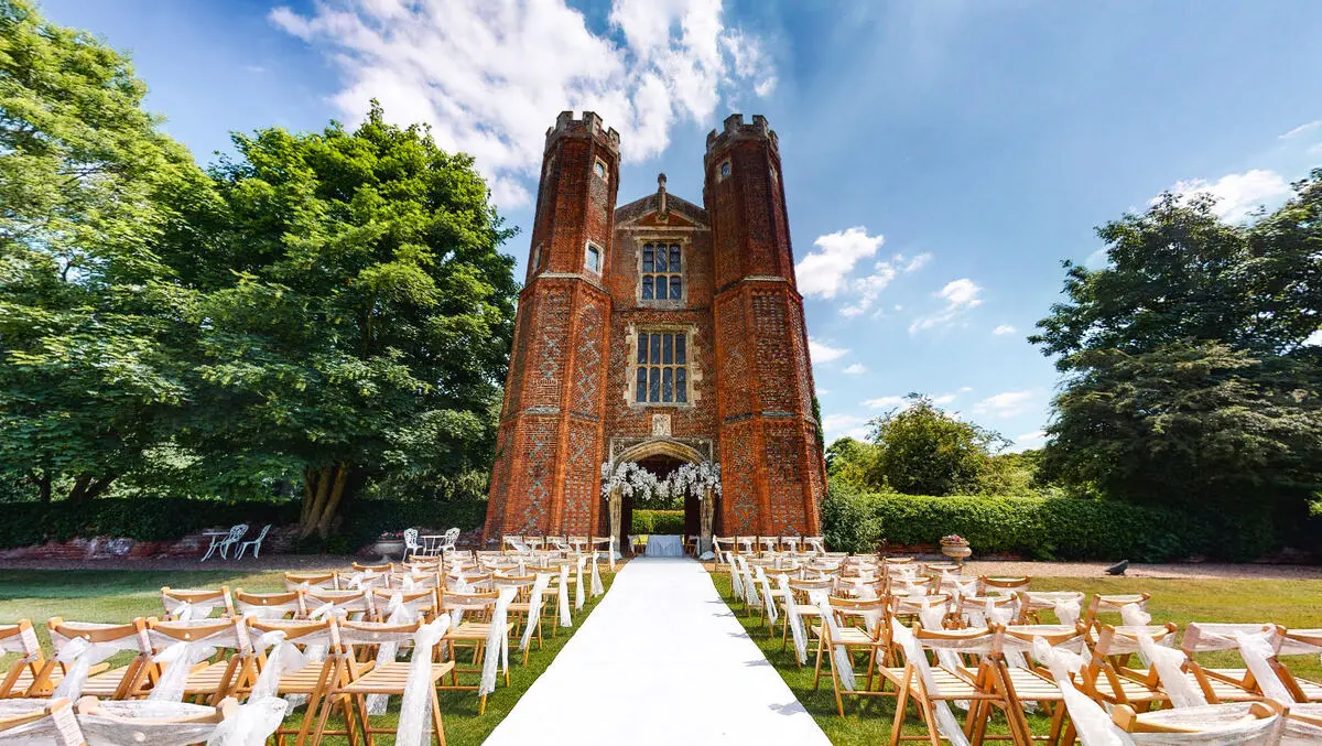 Two-thirds of UK consumers want online venue tours